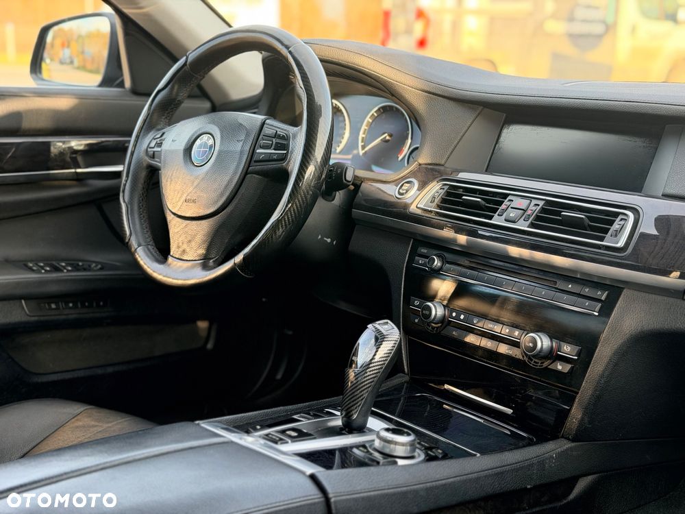 BMW Seria 7 ActiveHybrid L - 23