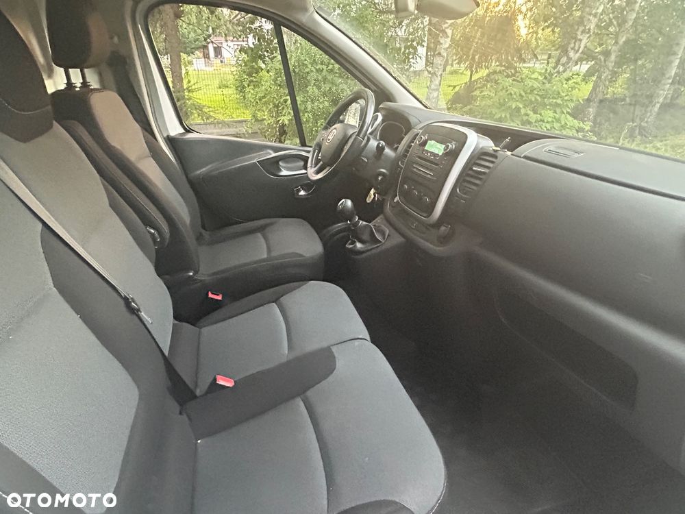 Renault Trafic - 17