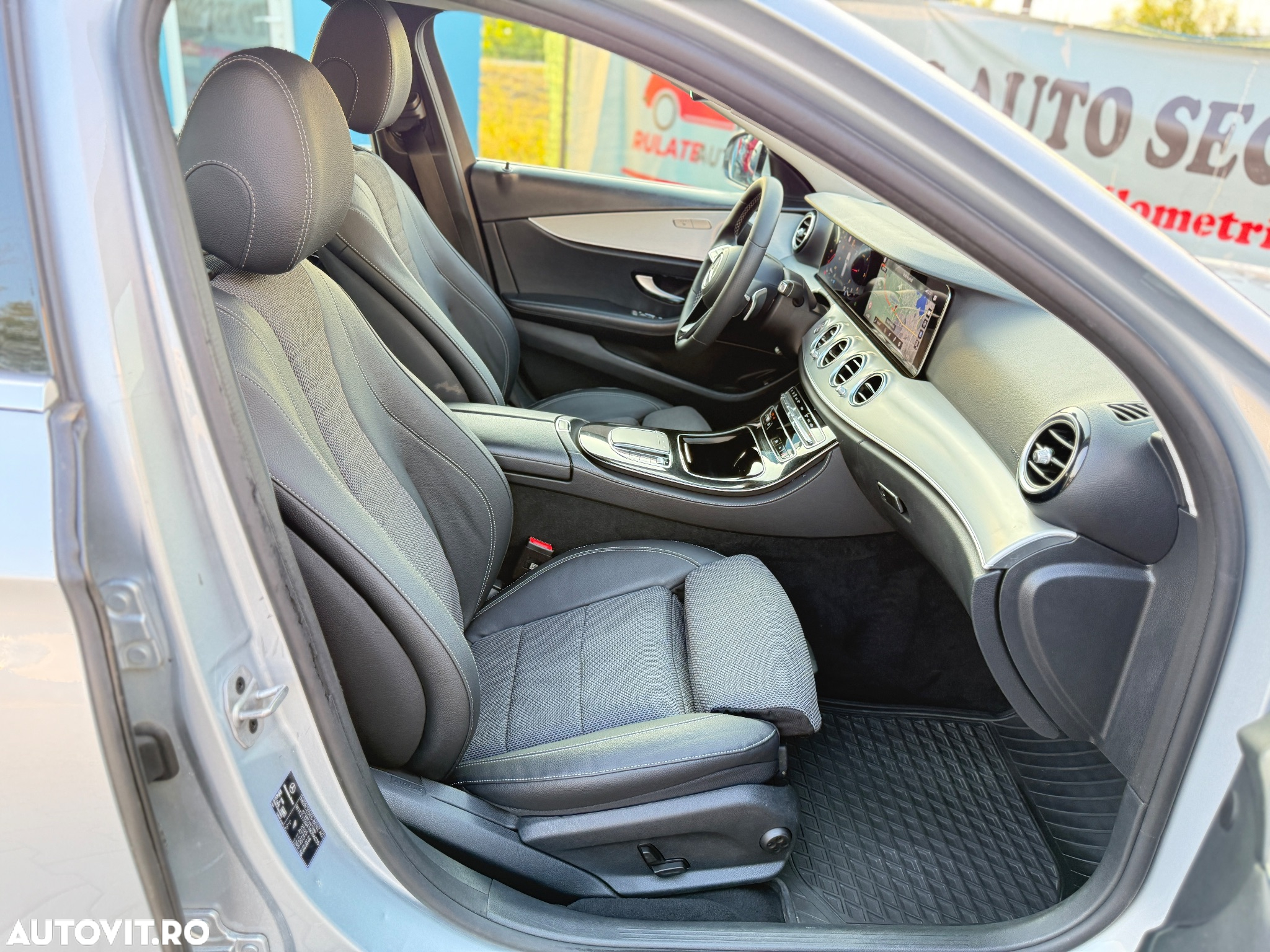 Mercedes-Benz E 220 d T 9G-TRONIC Avantgarde - 6