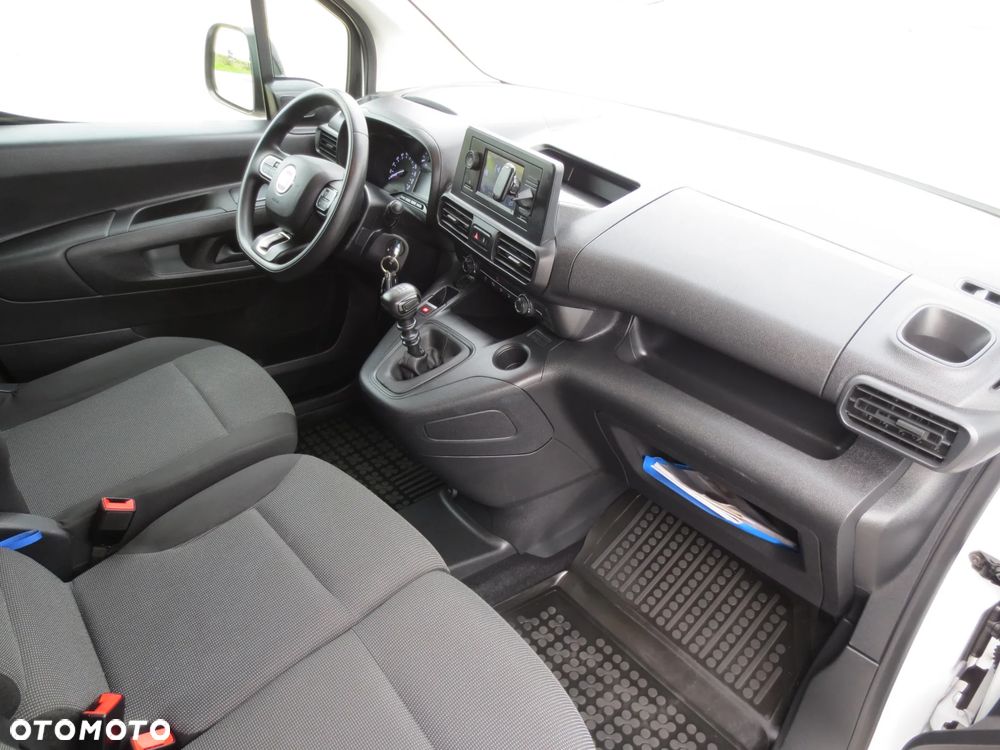 Fiat DOBLO SALON POLSKA ORYGINAŁ LAKIER i NISKI PRZEBIEG - 16