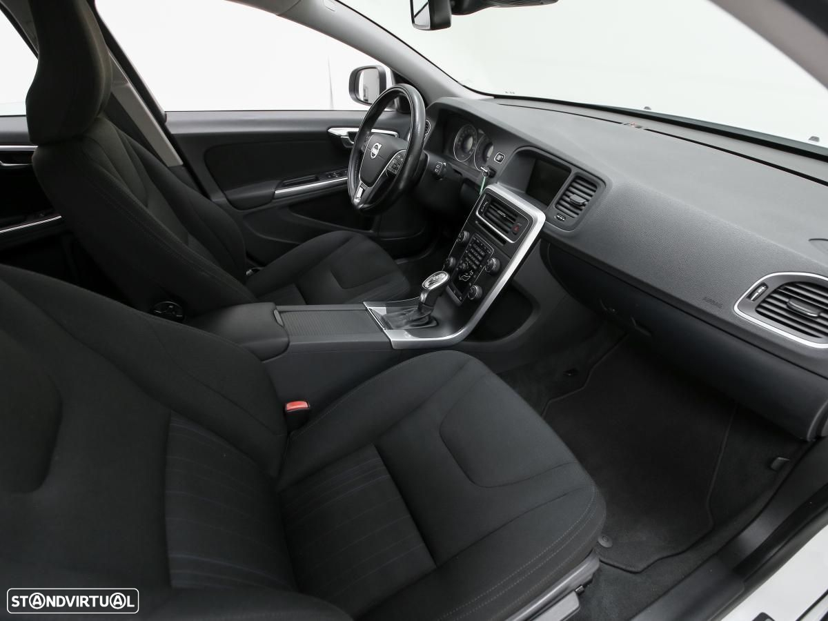 Volvo V60 - 11
