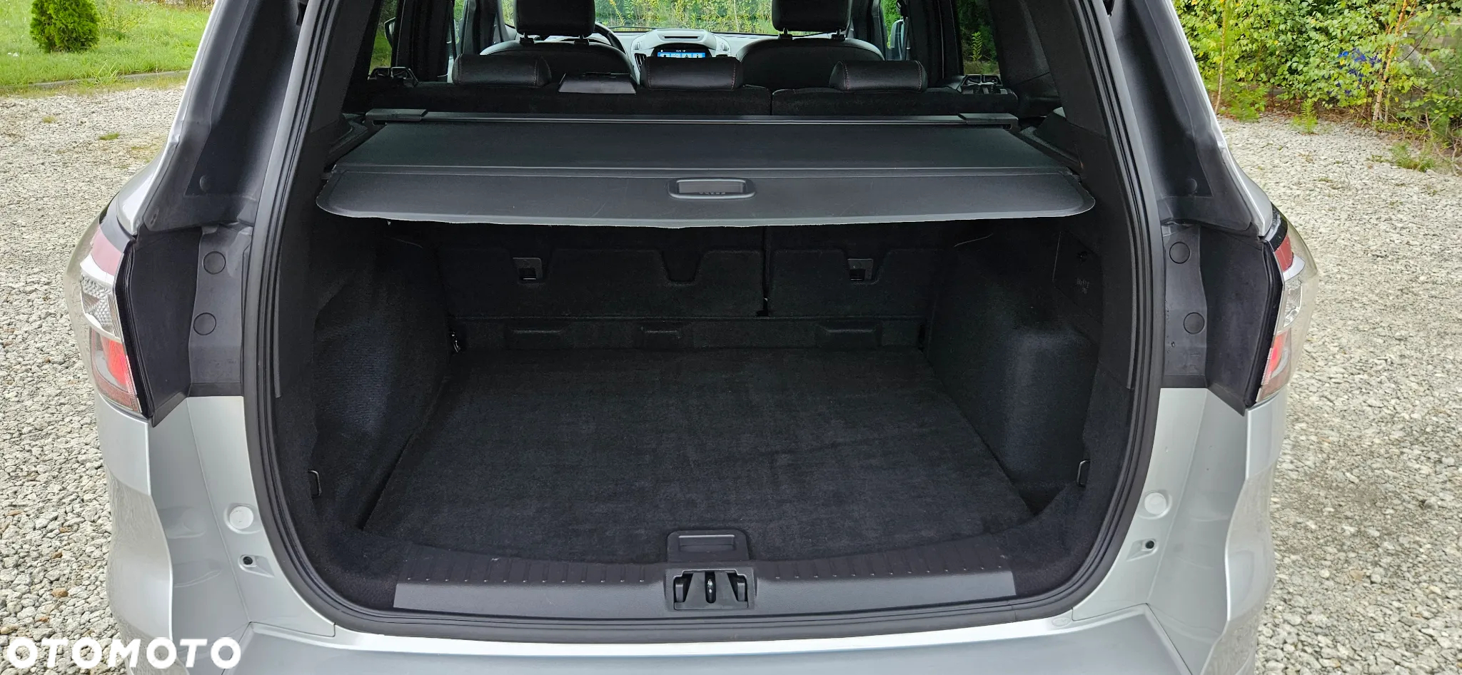 Ford Kuga 2.0 TDCi 2x4 ST-Line - 29