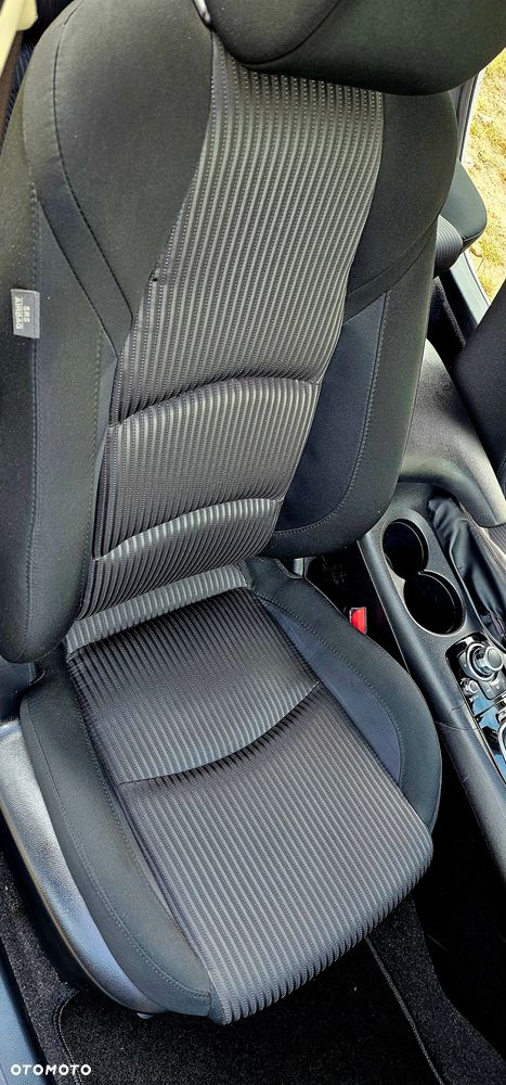 Mazda 3 SKYACTIV-D 150 Sports-Line - 23