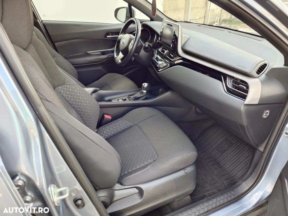 Toyota C-HR 1.8 HSD 4x2 CVT C-enter - 16