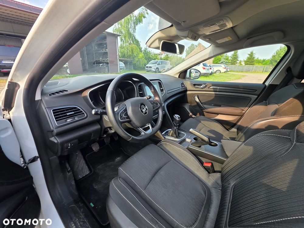 Renault Megane BLUE dCi 115 INTENS - 10