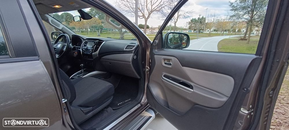 Fiat Fullback 2.4 4WD CD Adventure Auto - 23