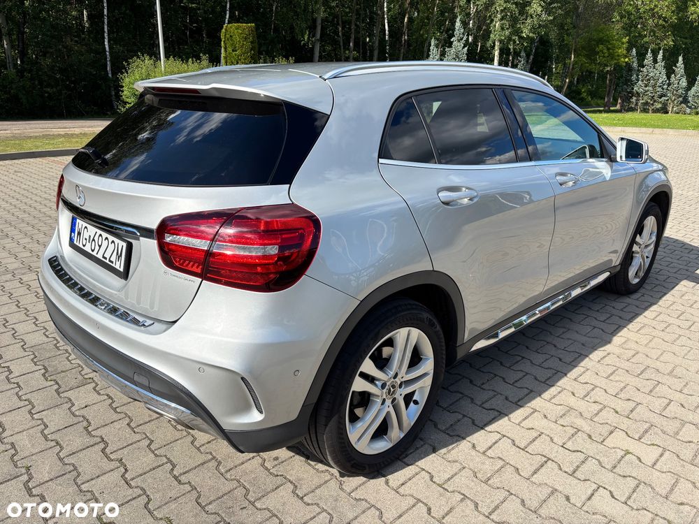 Mercedes-Benz GLA 250 4Matic 7G-DCT AMG Line - 8