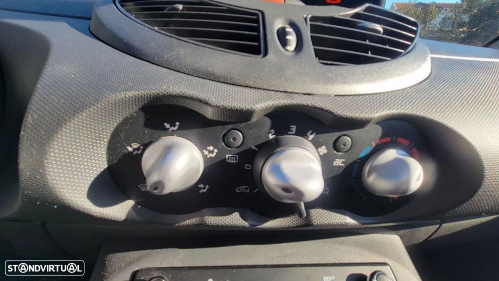 Renault Twingo 1.2 16V Dynamique - 11