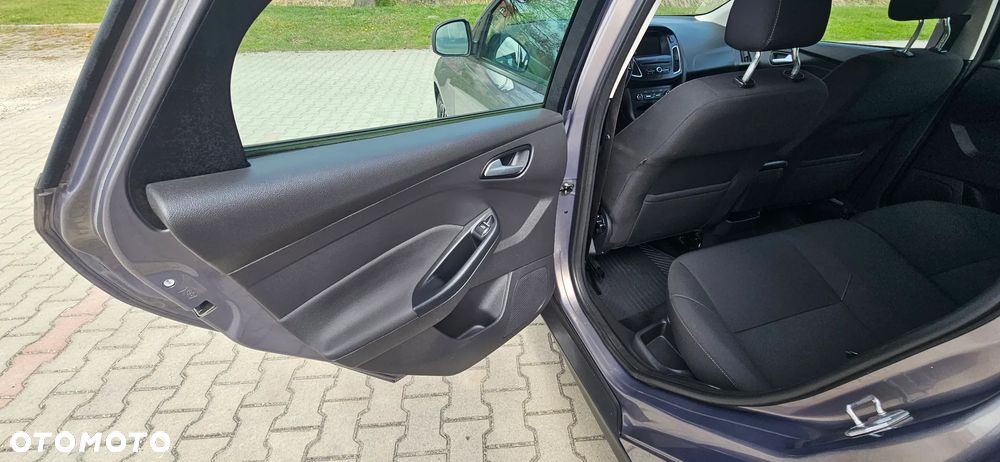 Ford Focus - 18