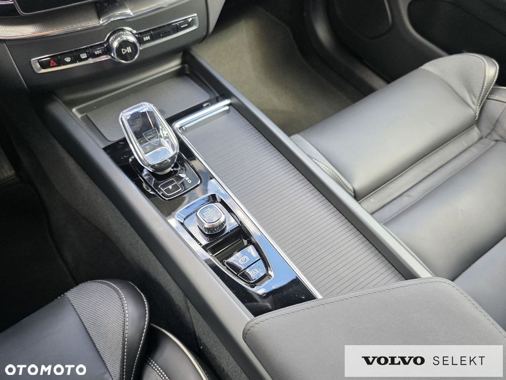 Volvo XC 60 - 32