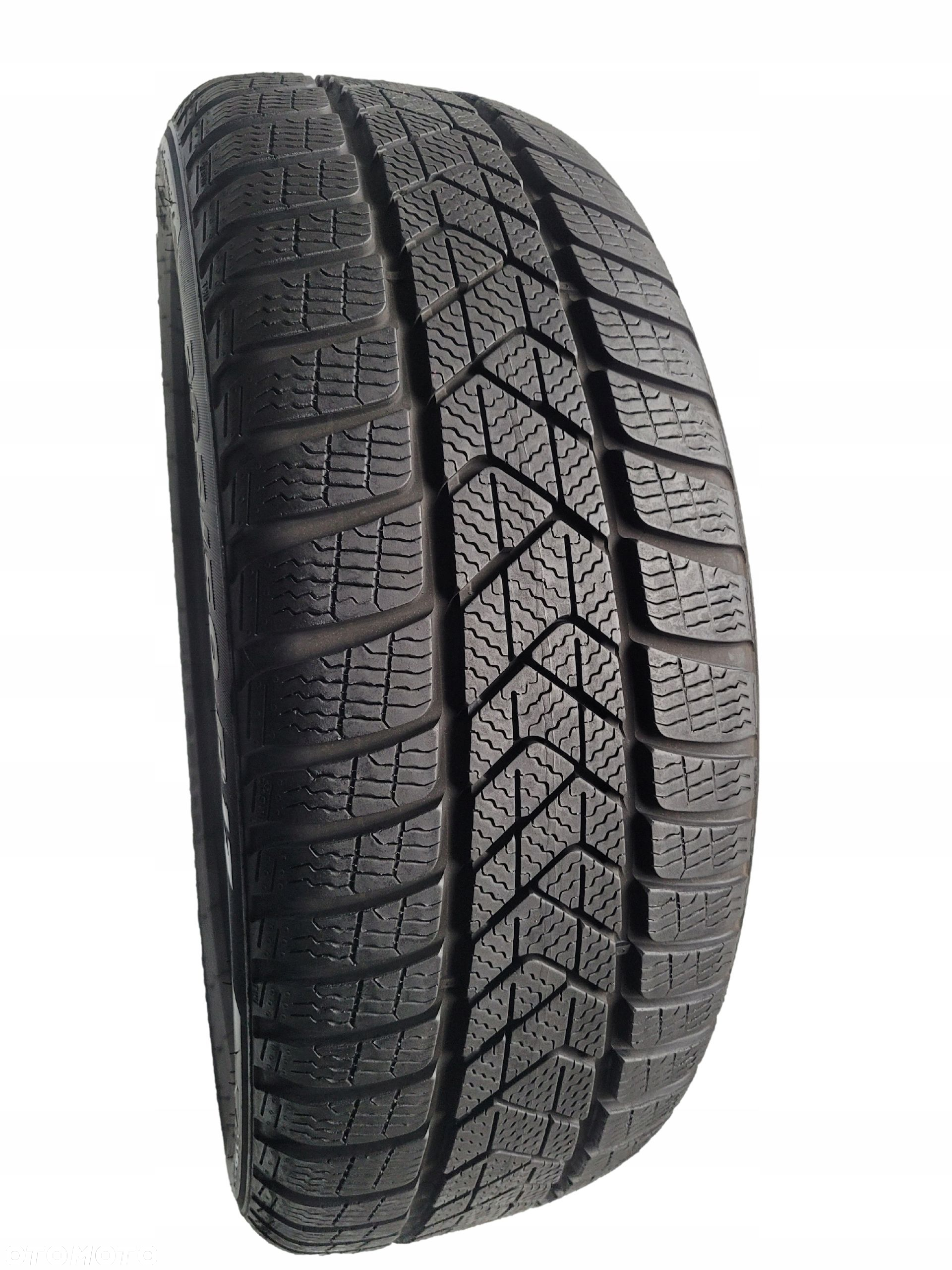 Pirelli winter sottozero 3 205/50 R17 93H 7mm 2020 - 2
