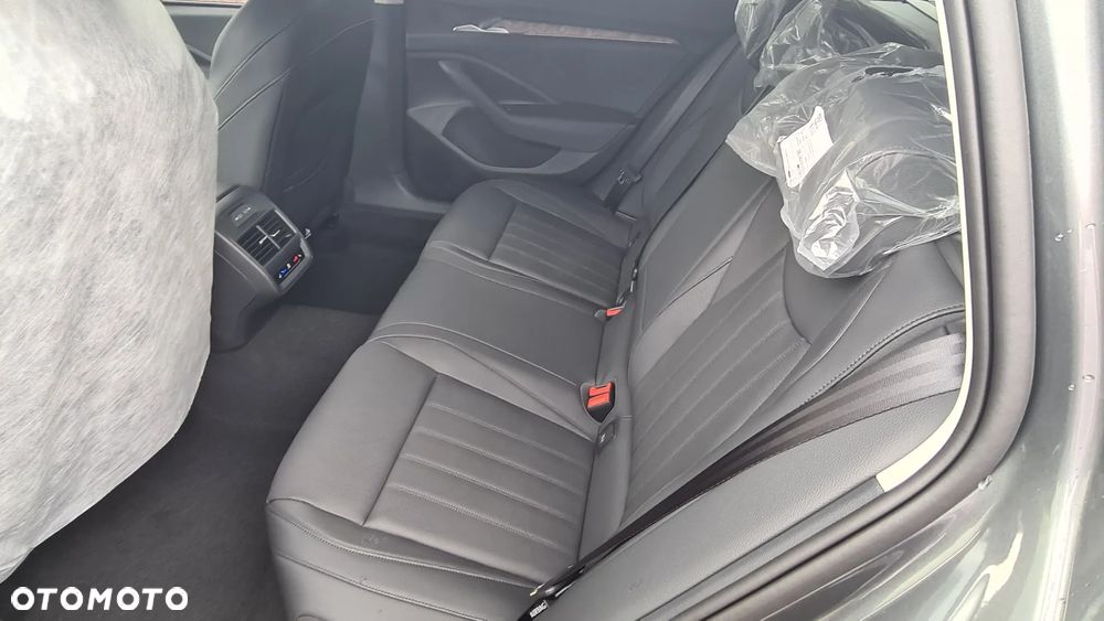 Skoda Superb 2.0 TDI SCR 4x4 L&K DSG - 14