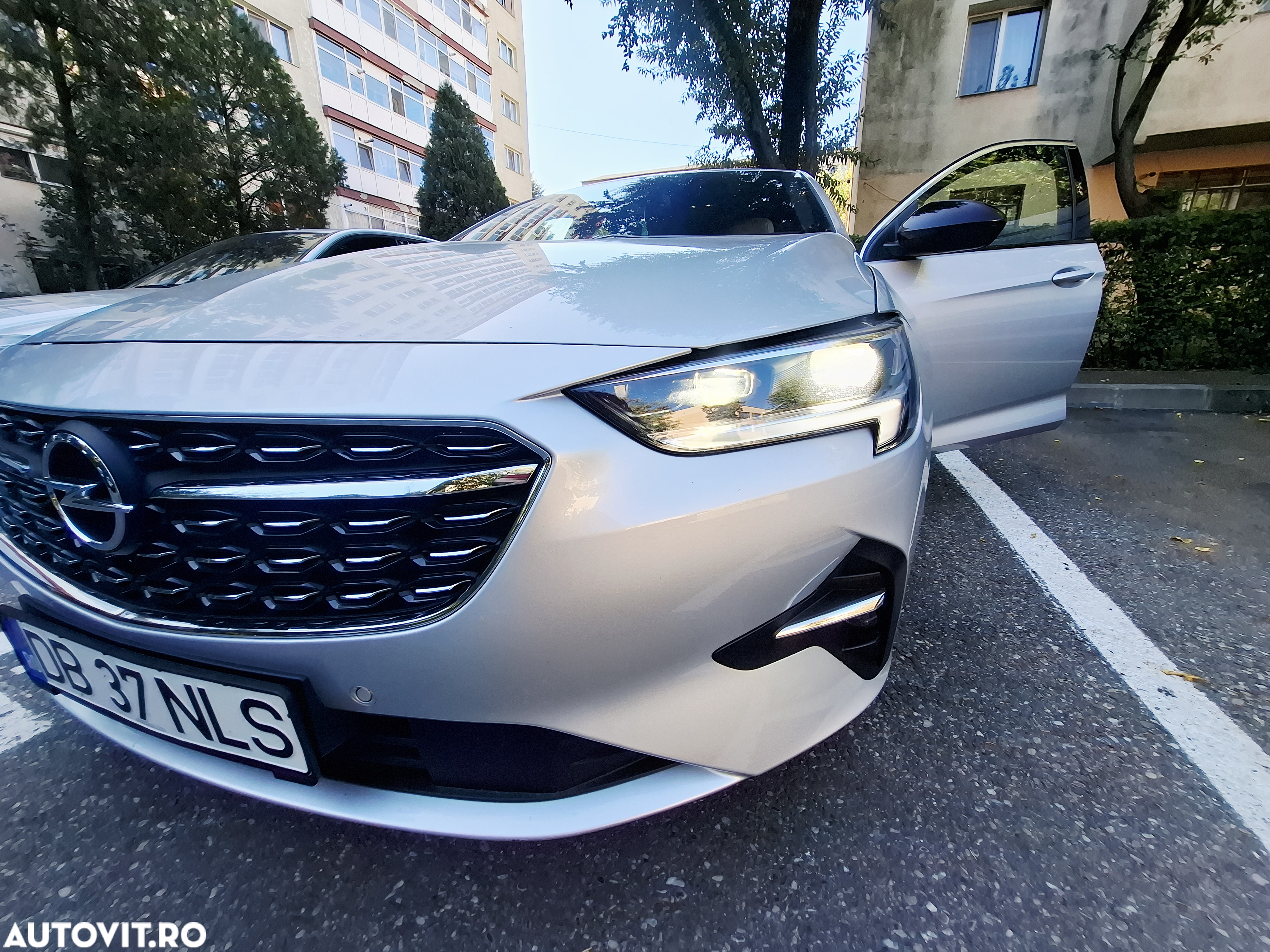 Opel Insignia Grand Sport 2.0 Diesel 4x4 Automatik Elegance - 18