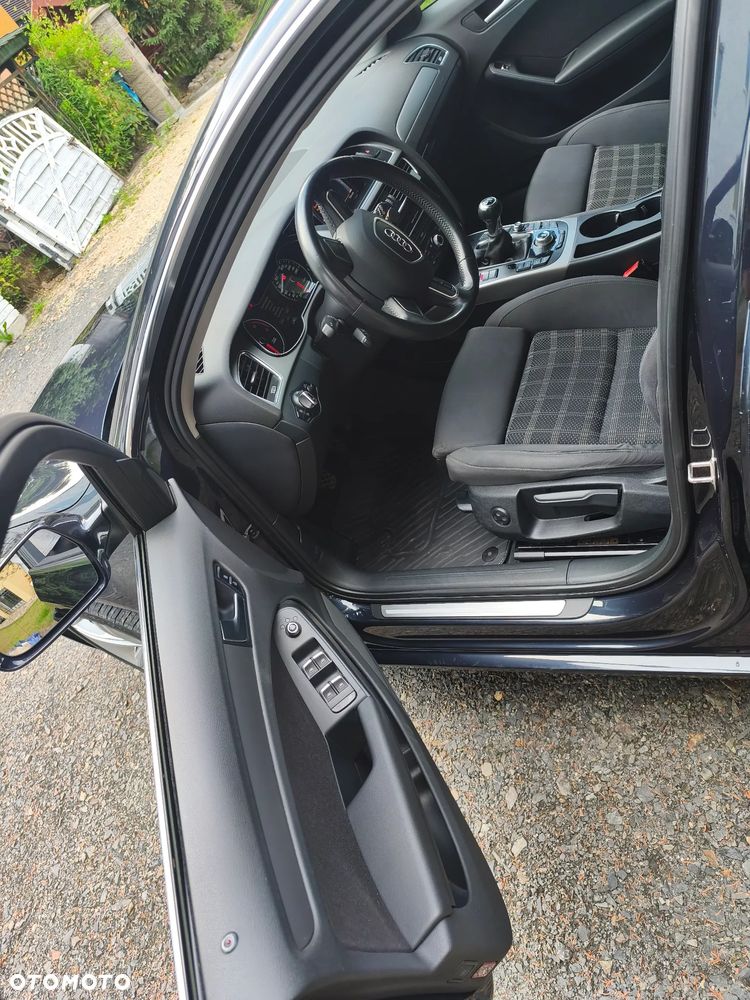 Audi A4 Avant 2.0 TDI - 7