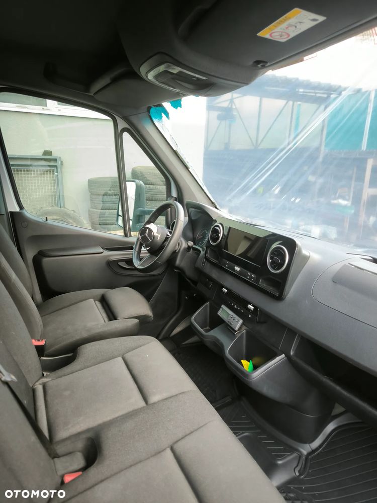 Mercedes-Benz Sprinter 317 2.0 - 9