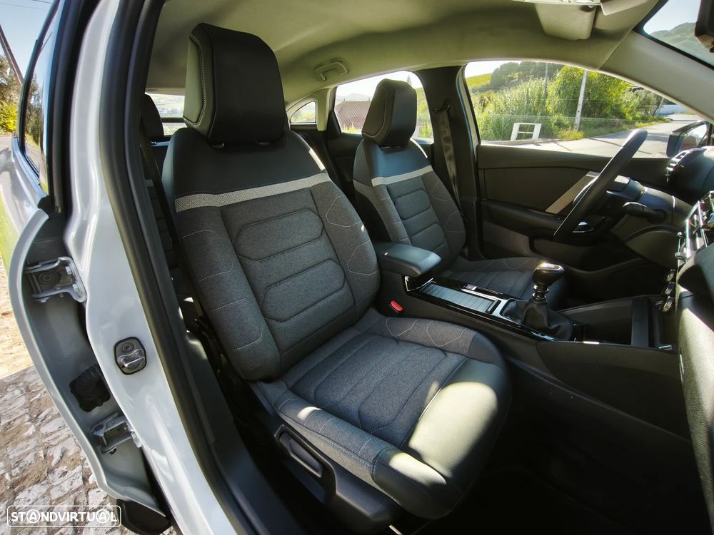 Citroën C4 1.2 PureTech Plus - 8