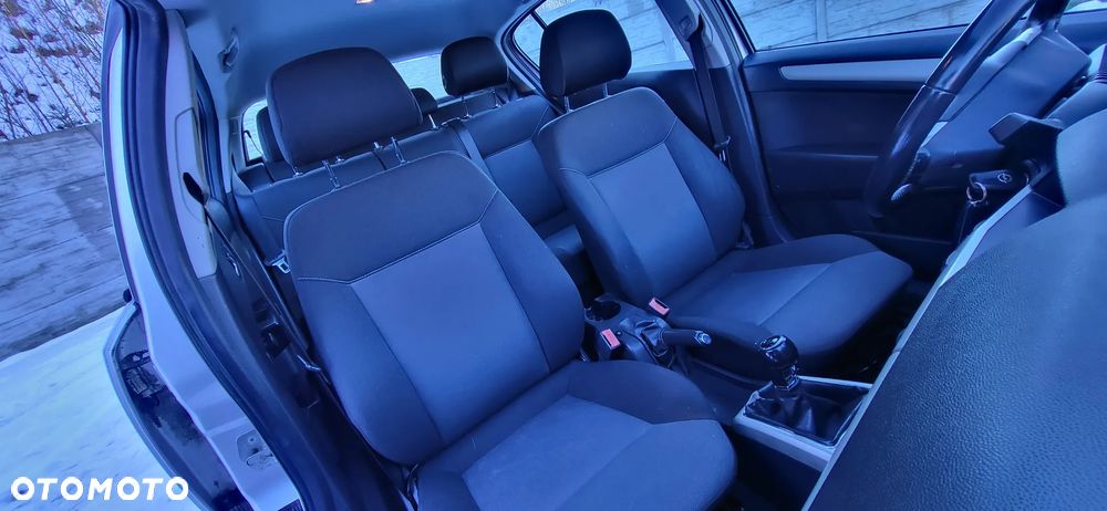 Opel Astra 1.8 Innovation - 17