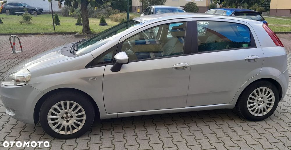 Fiat Grande Punto 1.3 Multijet 16V Dynamic - 4