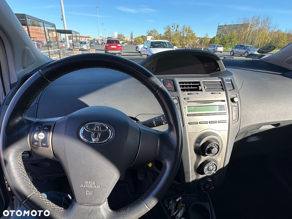 Toyota Yaris 1.33 VVT-i Sol - 12