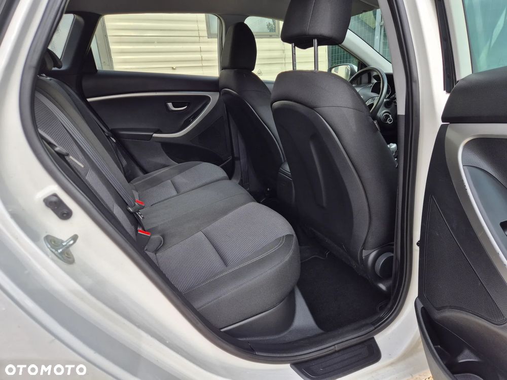 Hyundai i30 - 16