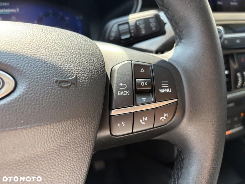 Ford Kuga - 17