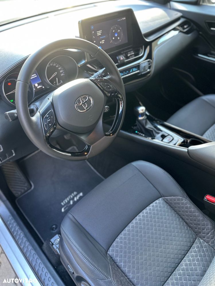 Toyota C-HR 1.8 HSD 4x2 CVT C-lassy LED - 12