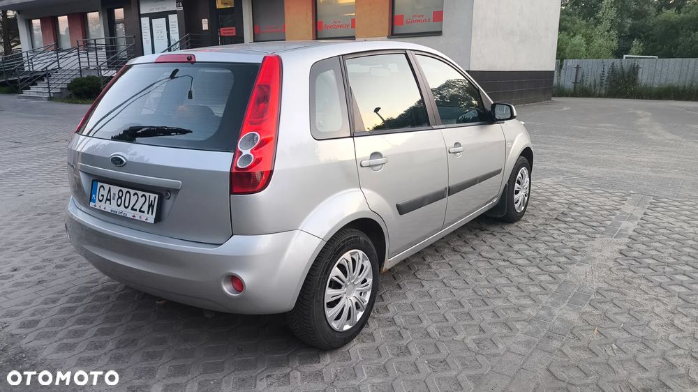Ford Fiesta - 7
