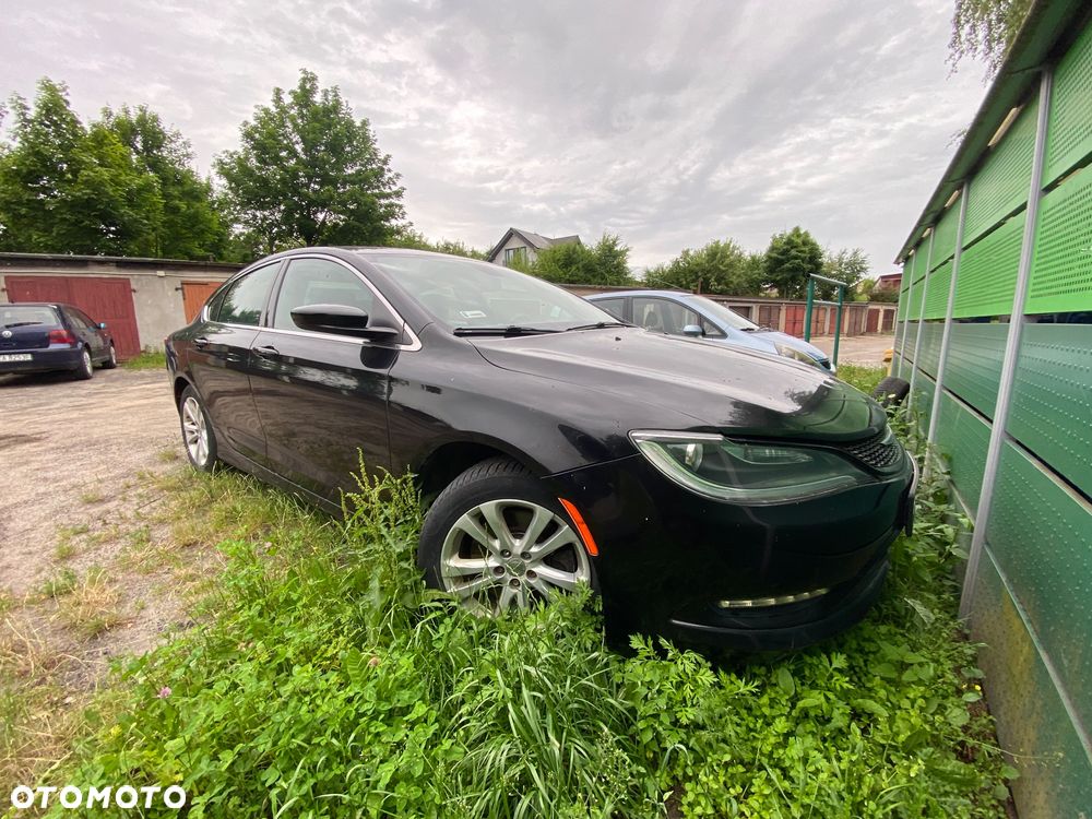 Chrysler 200 - 1