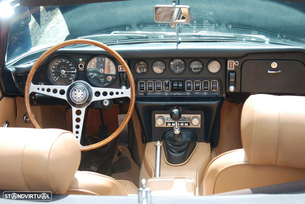 Jaguar E-Type - 3
