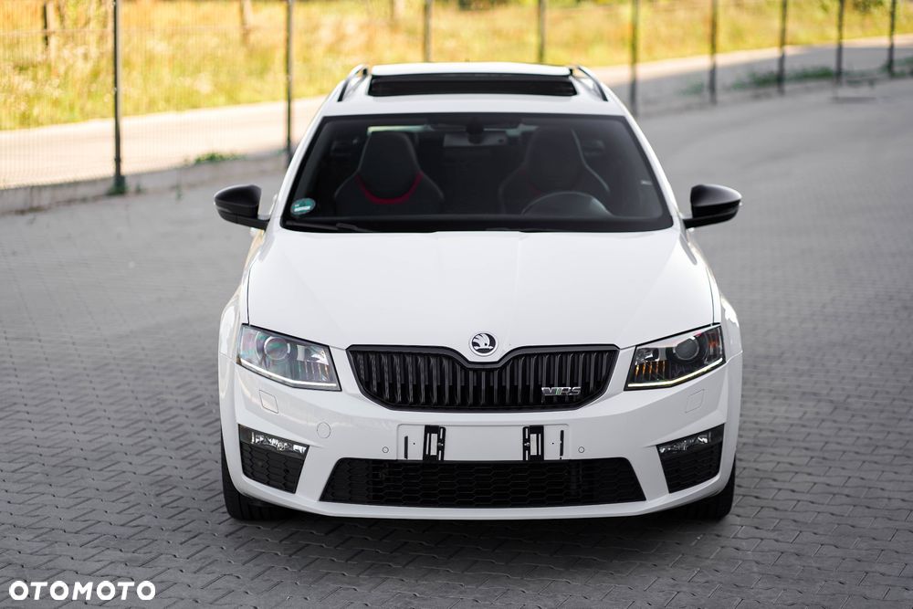 Skoda Octavia 2.0 TDI RS DSG - 4