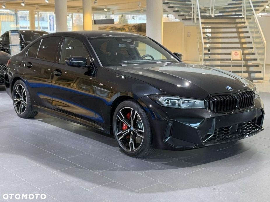 BMW Seria 3 330d xDrive mHEV M Sport sport - 7