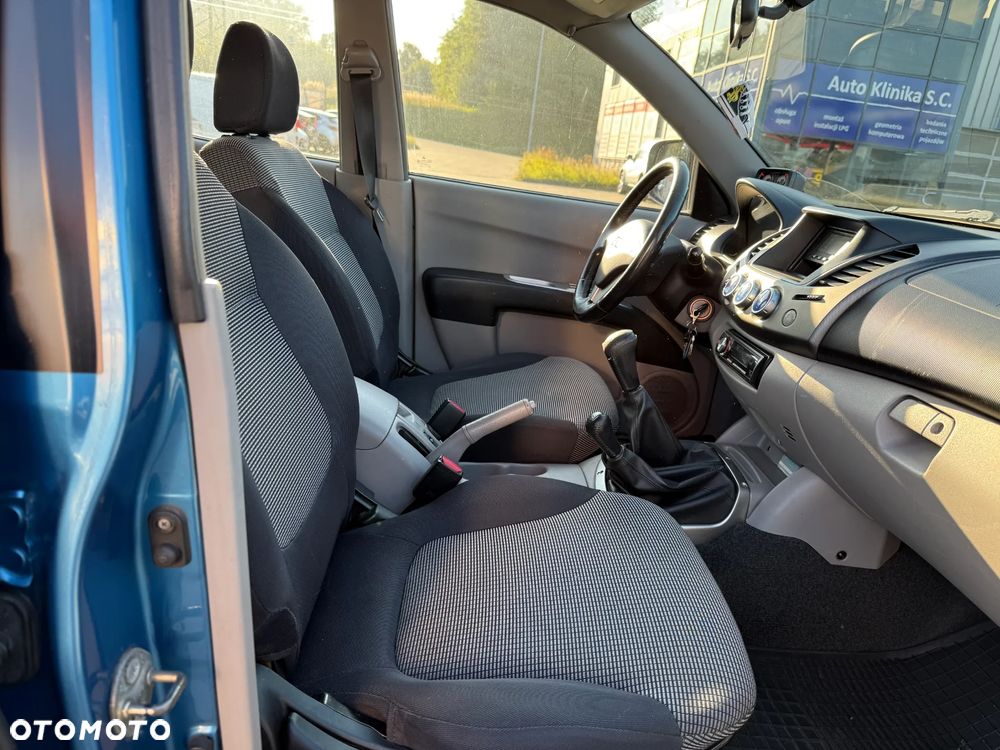 Mitsubishi L200 2.5 DID Intense + - 18