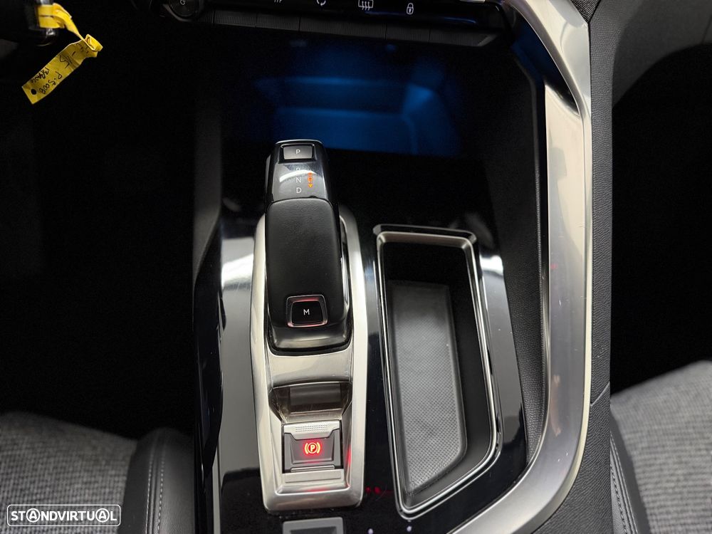 Peugeot 5008 1.5 BlueHDi Allure EAT8 - 13