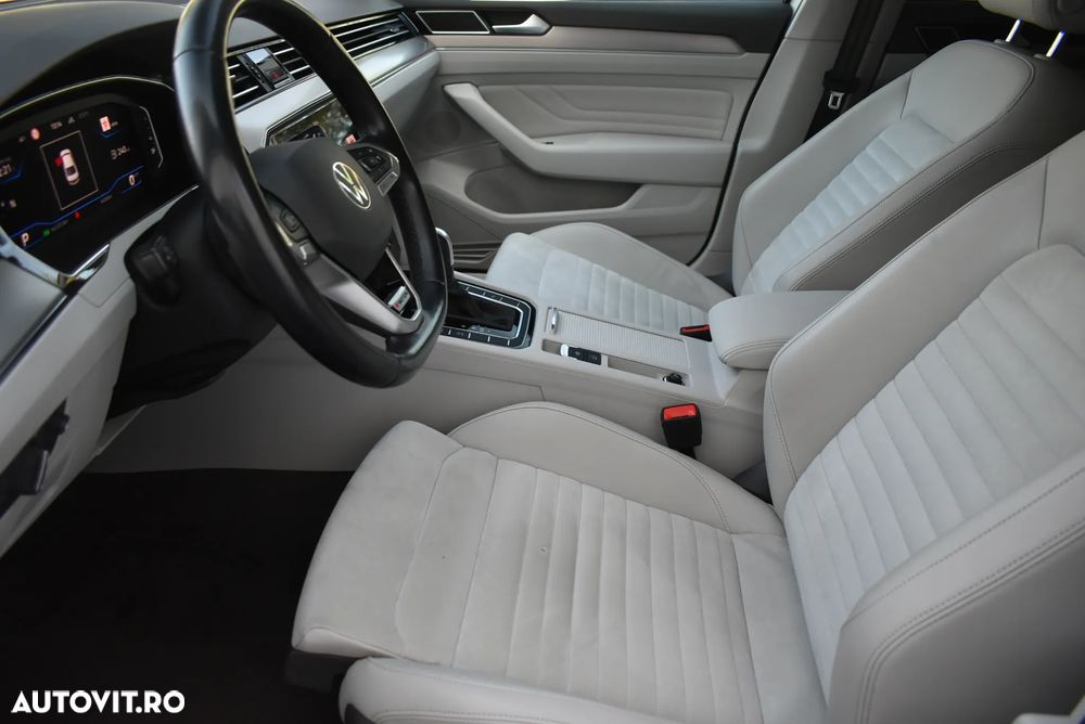 Volkswagen Passat 2.0 TSI ACT OPF DSG 4Mot Highline - 12