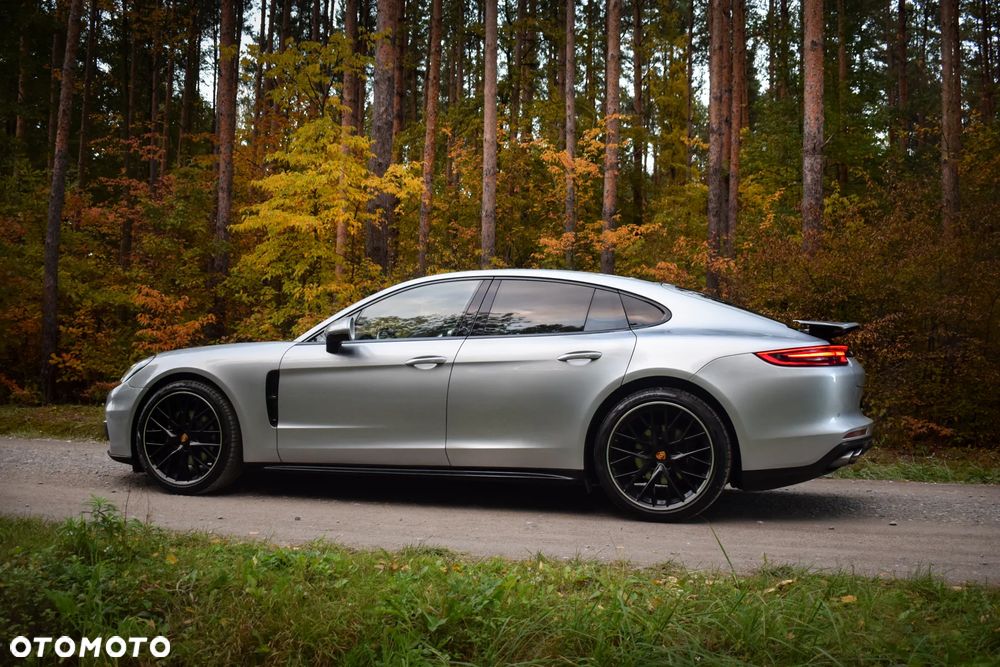 Porsche Panamera - 11