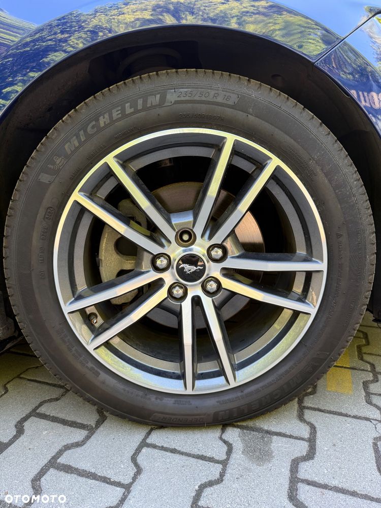 Ford Mustang 2.3 EcoBoost - 32