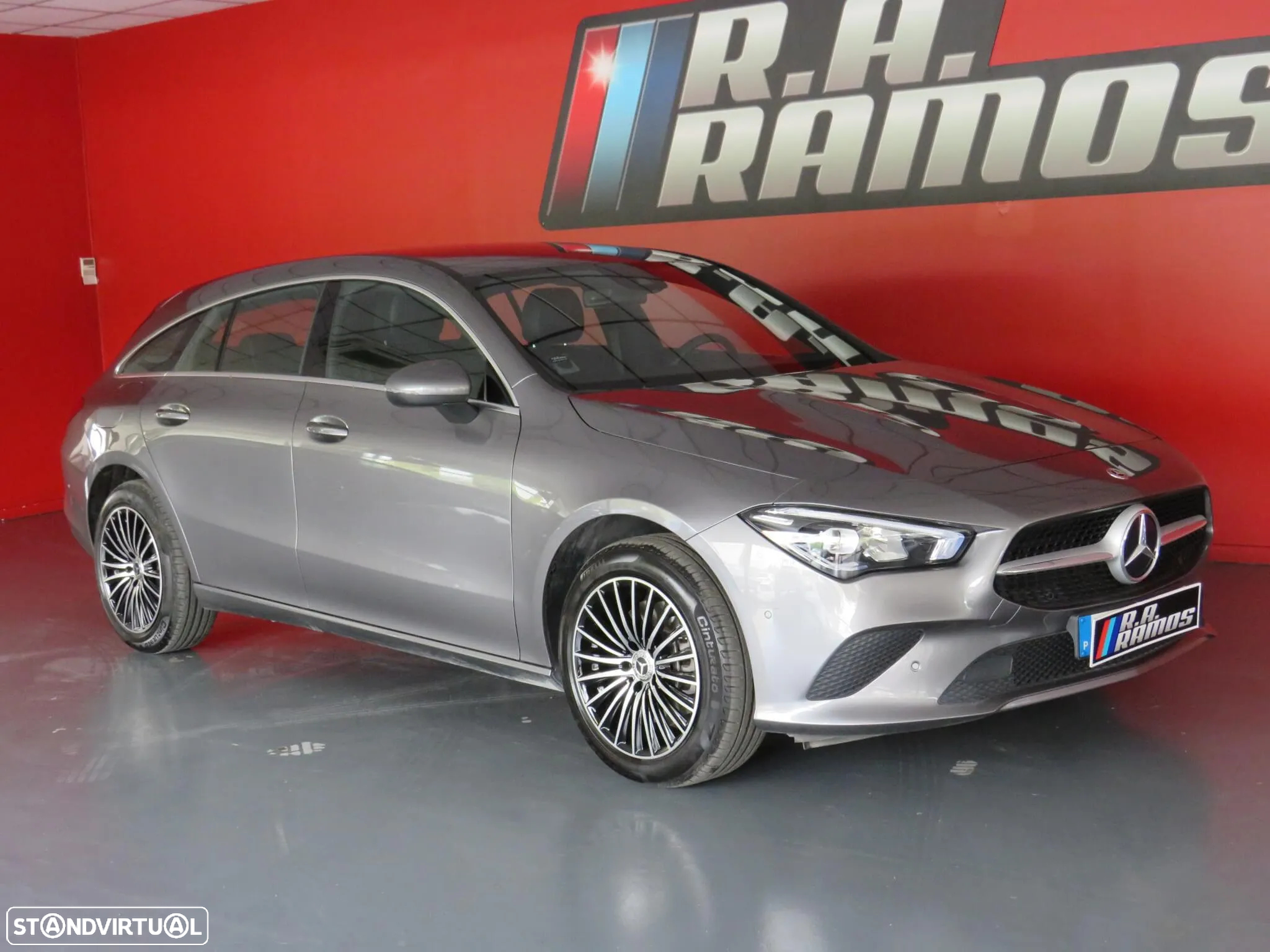 Mercedes-Benz CLA 250 e Shooting Brake Style Plus - 4