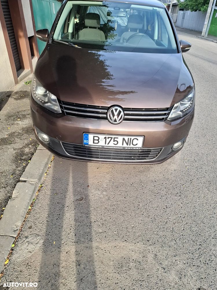 Volkswagen Touran 2.0 TDI DSG Highline - 2