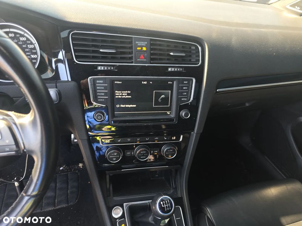 Volkswagen Golf - 13