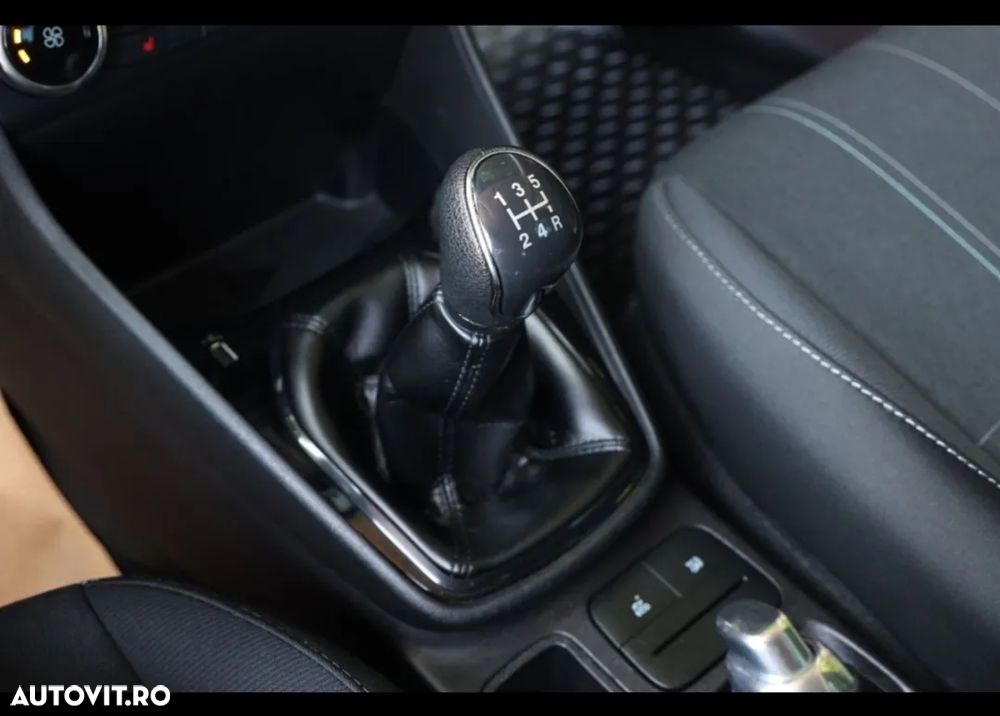 Ford Fiesta 1.1 S&S COOL&CONNECT - 10