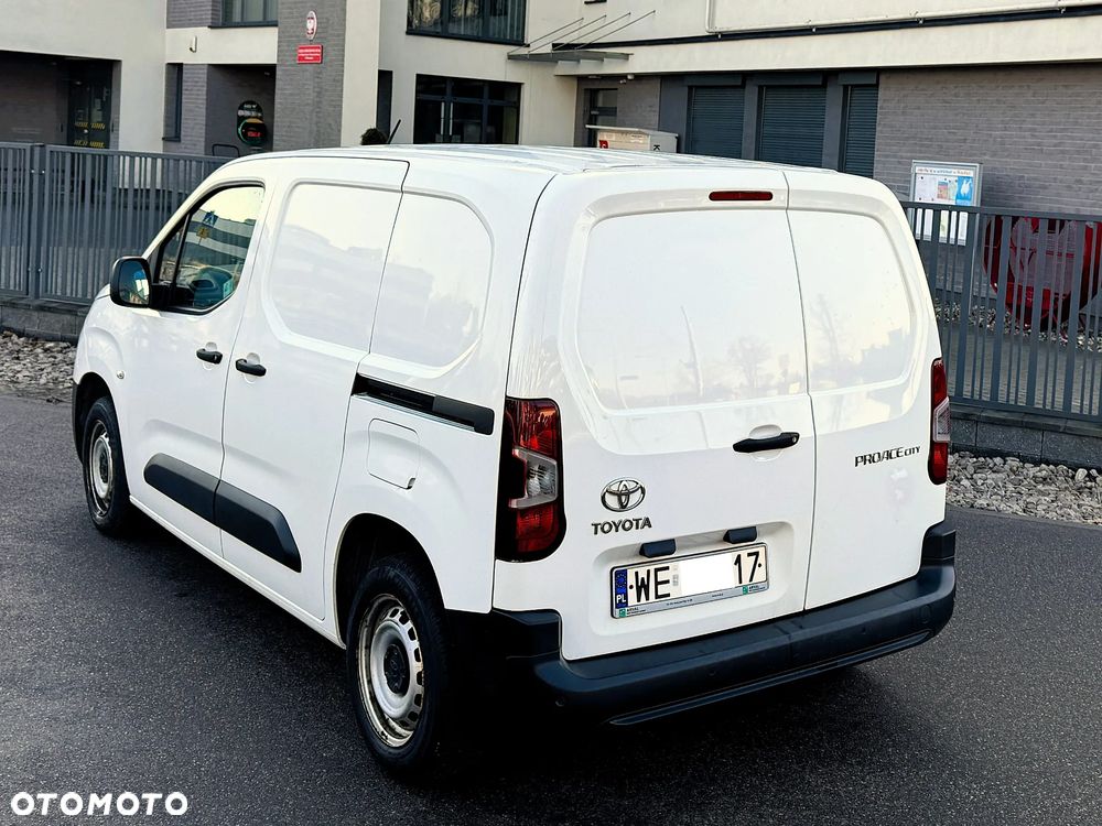 Toyota PROACE CITY - 27