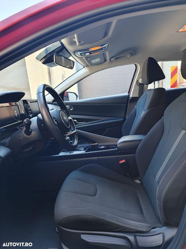 Hyundai Elantra 1.6 l 123 CP CVT Highway - 8