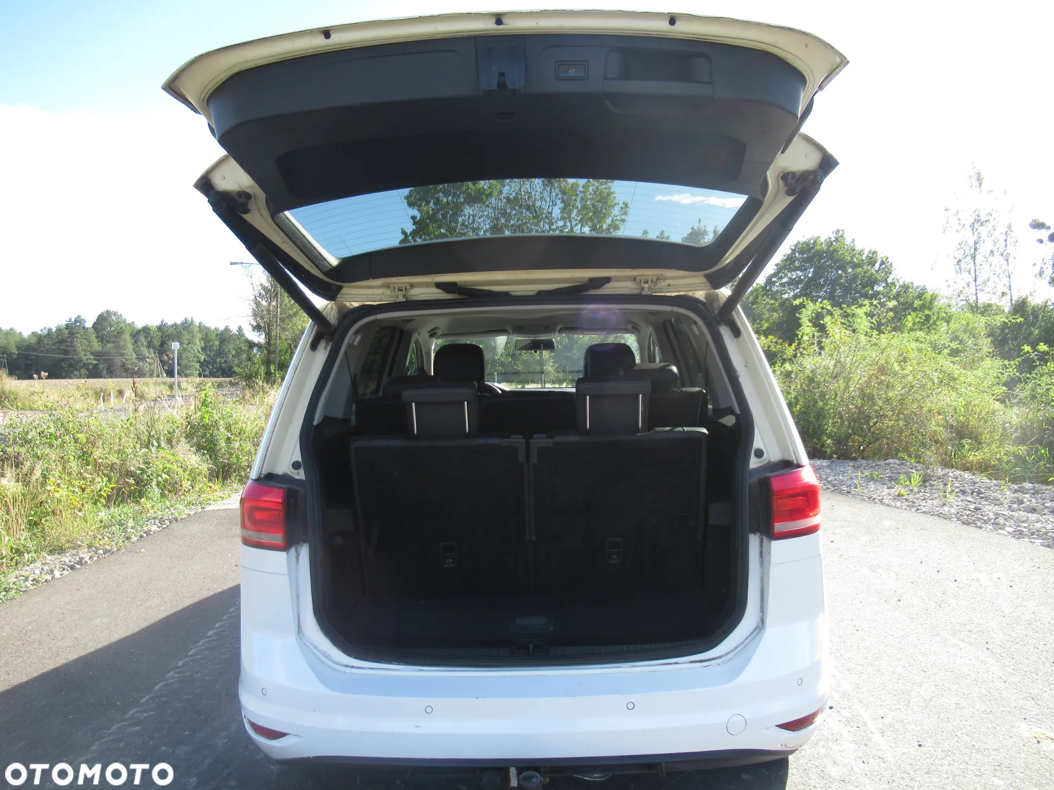 Volkswagen Touran 2.0 TDI BMT Comfortline DSG - 8