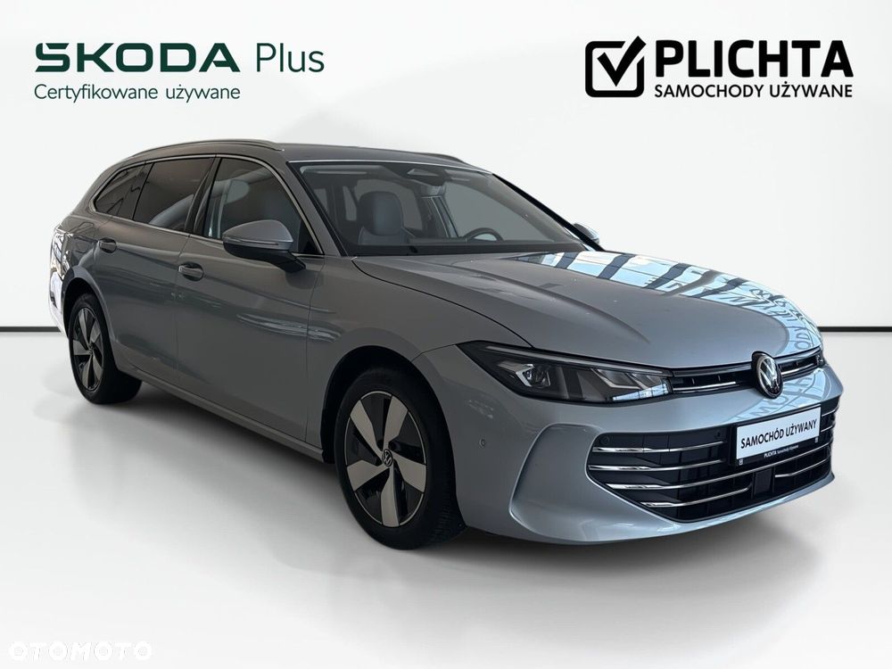Volkswagen Passat - 4