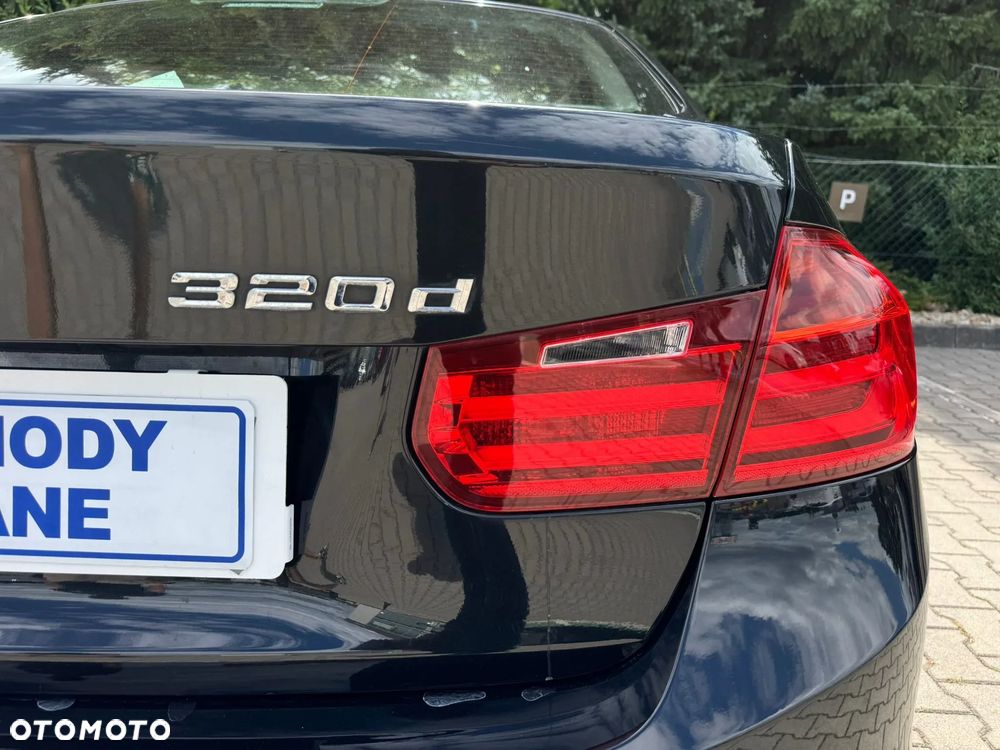 BMW Seria 3 320d Efficient Dynamics Edition Luxury Line - 27