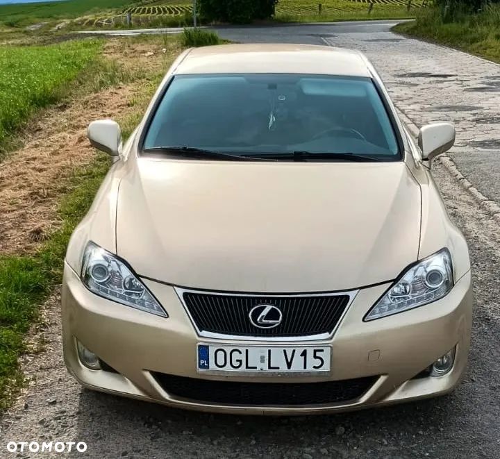 Lexus IS - 1