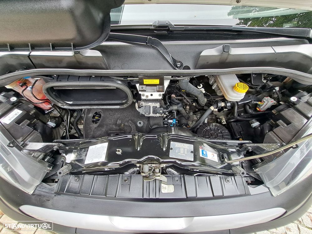 Peugeot Boxer 2.2 BlueHDi 330 L2H1 Premium - 21