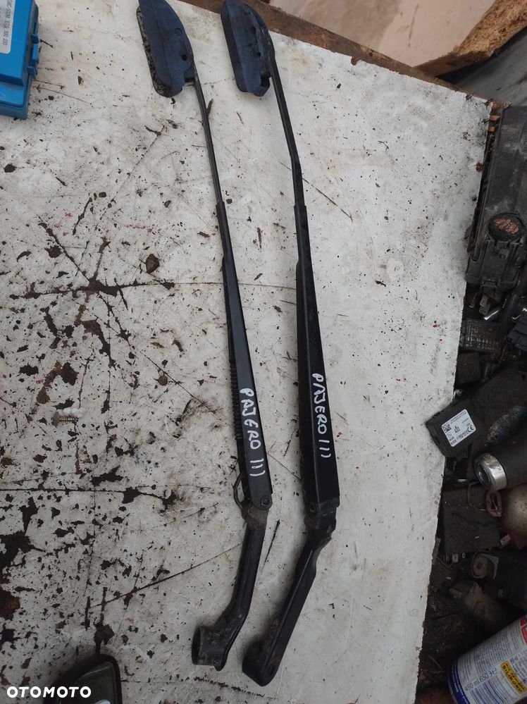 Mitsubishi PAJERO III ramiona wycieraczek ramie - 1