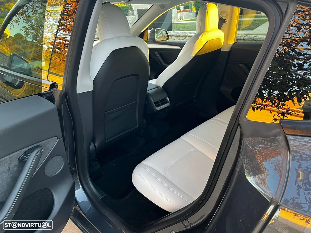 Tesla Model Y Long Range Tração Integral - 3