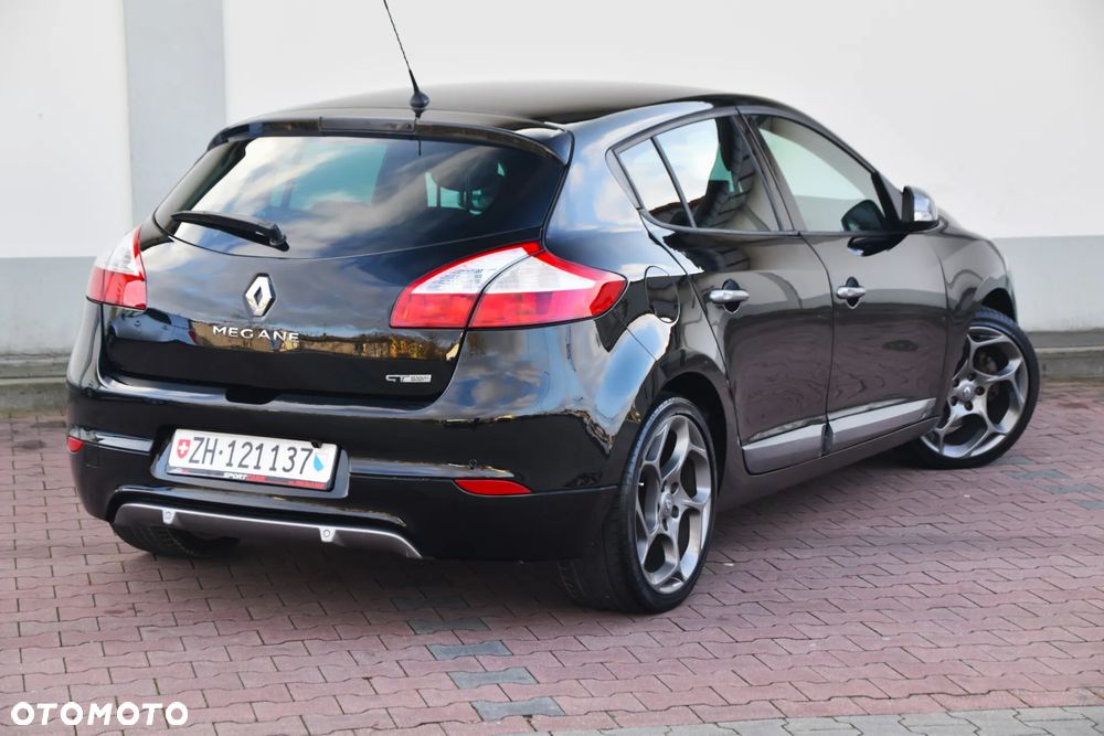 Renault Megane TCe 180 GT - 32
